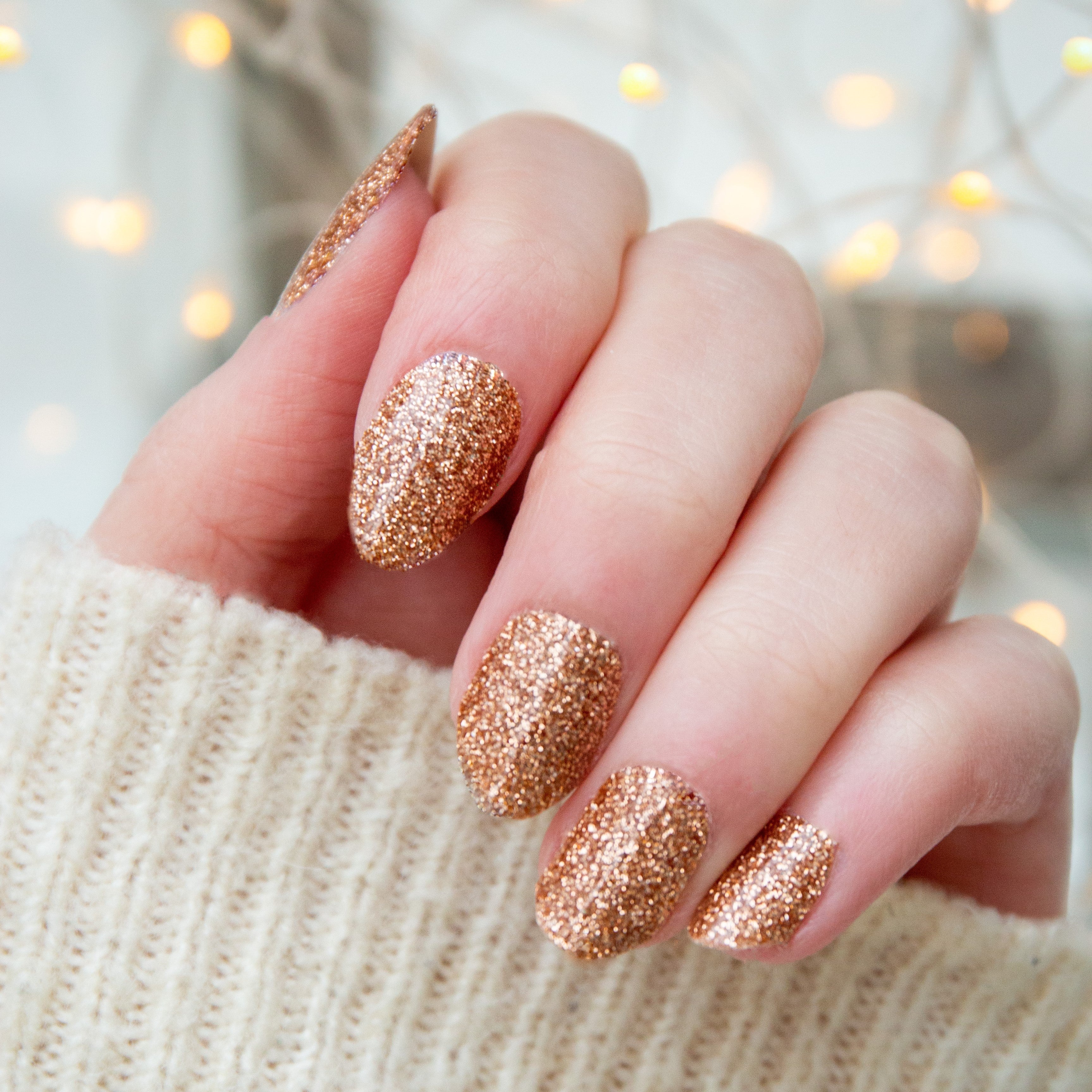 Why are Glitter Nail Polish Wraps better than Glitter Nail Polishes?