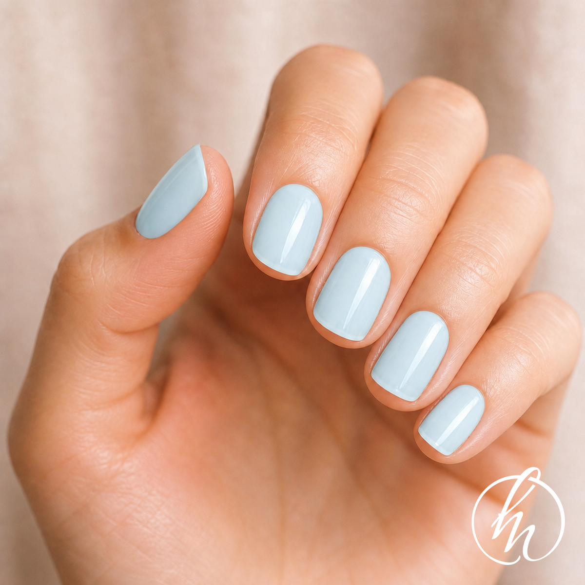 NG200396-milky-blue-lifestyle-v1