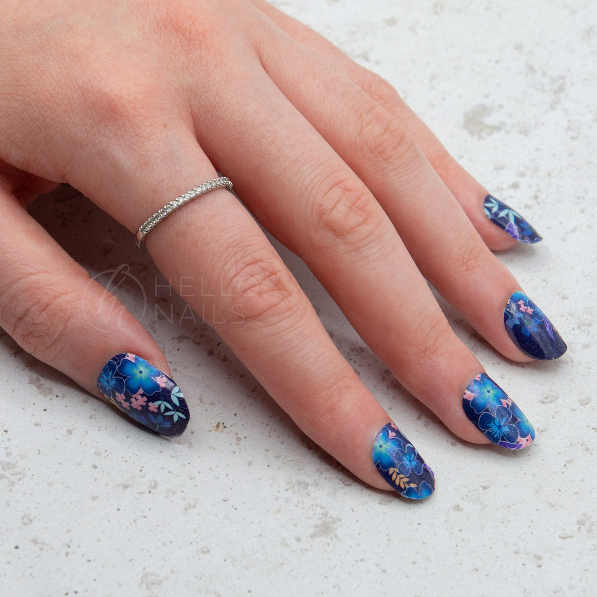 light up nails