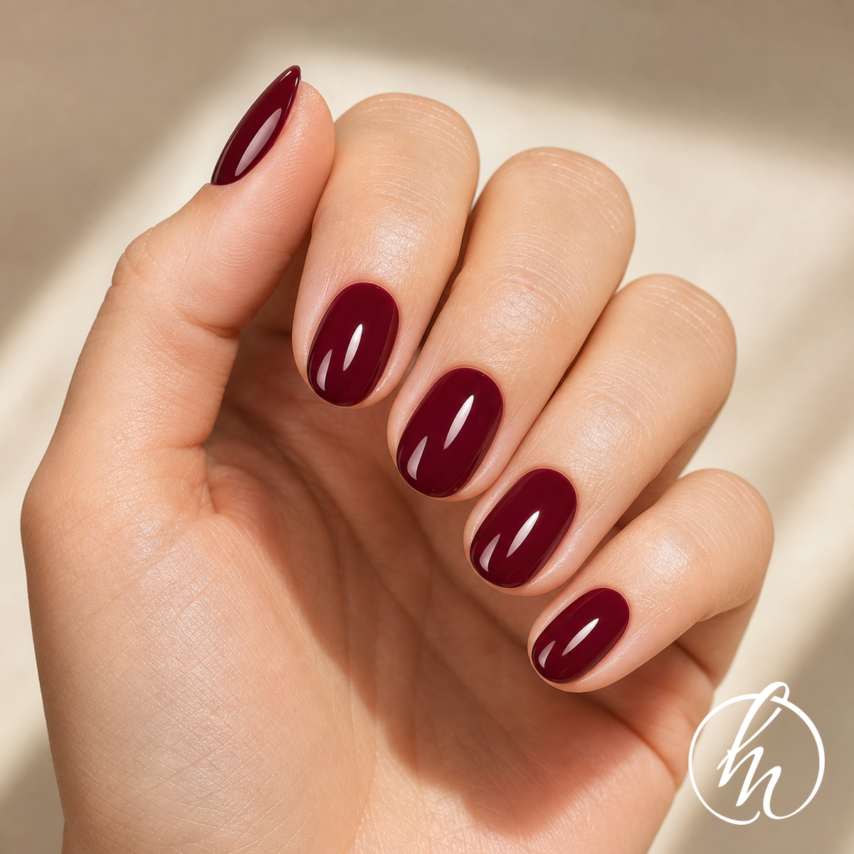 HN300017-SOV-Burgundy-Red-lifestyle