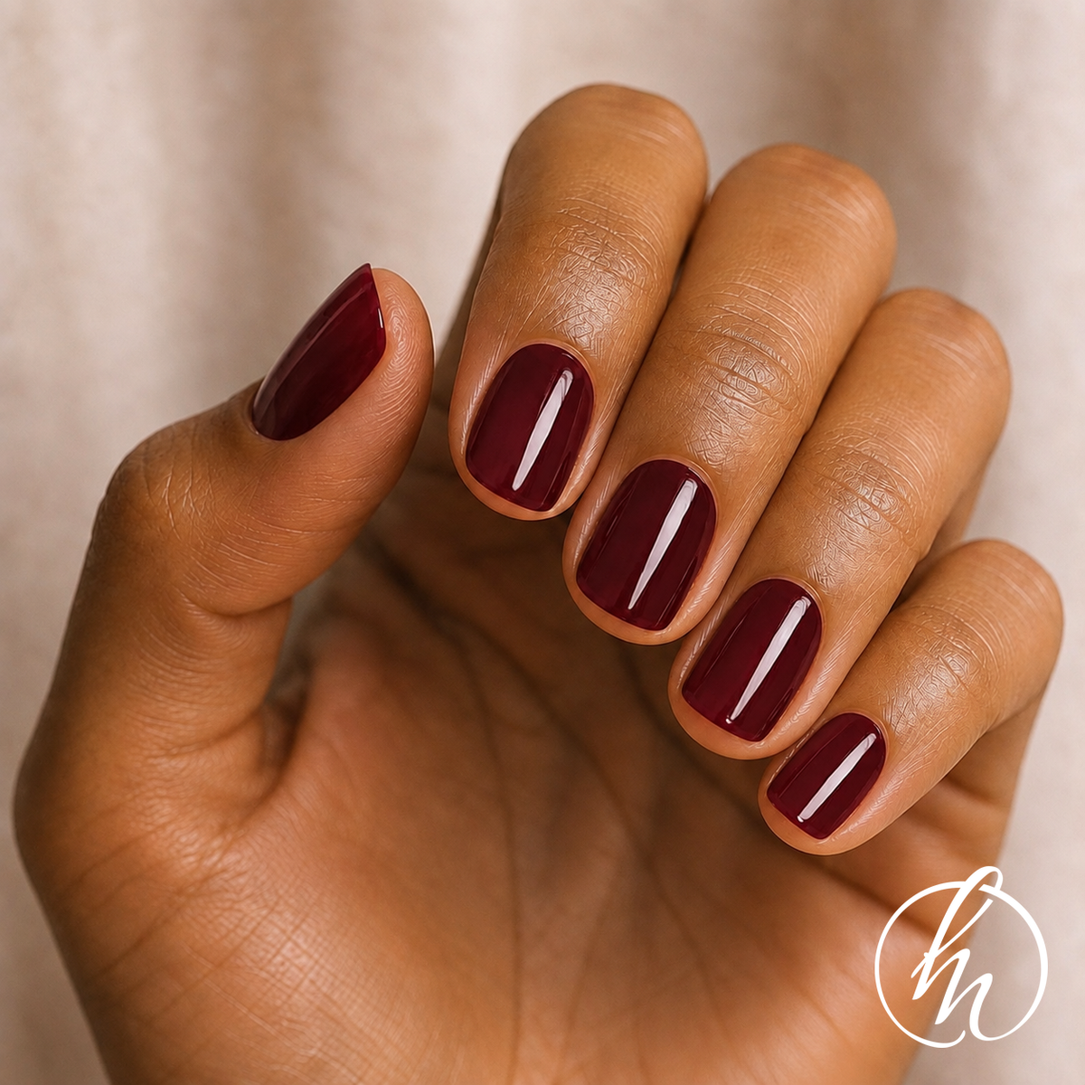 NG200310-burgundy-red-lifestyle-v1